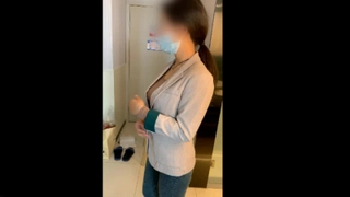 200GANA-2225 マジ軟派、初撮。 1432 Fカップ美人OLをナンパ成功！話の流れでおっぱいを後ろから揉めば、ダメと言いながらも甘い吐息を漏らして感じ始め、最後は男優の上で自ら腰を振り巨乳を揺らしながらセックスに夢中！！