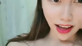 嫖妓达人又一力作！光是舔一下奶头就叫不行…嫩妹果然94好插！