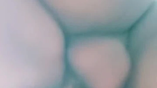 白净白虎美少女很享受被干